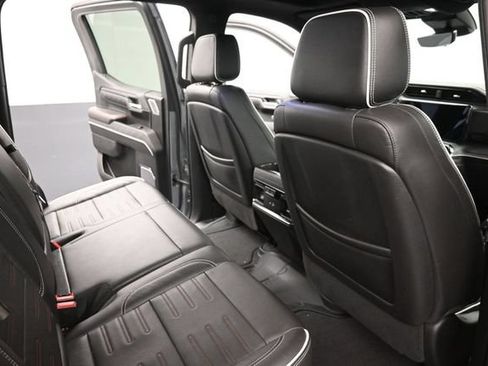 Used 2023 GMC Sierra 1500 AT4X AWD/4WD image 19