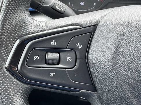 Used 2025 Chevrolet Trax LS FWD image 19