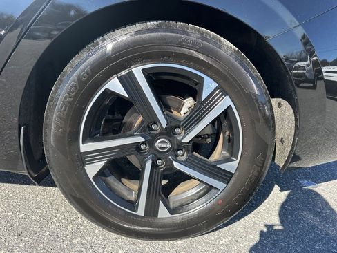 Used 2024 Nissan Sentra SV image 27