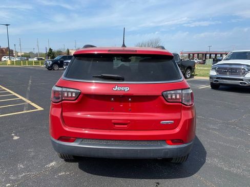 Used 2018 Jeep Compass Latitude w/ Popular Equipment Group image 4
