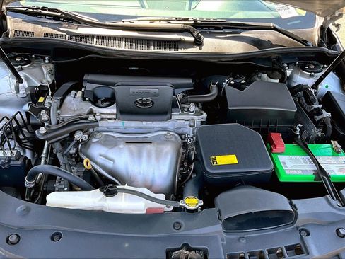 Used 2015 Toyota Camry LE FWD image 31