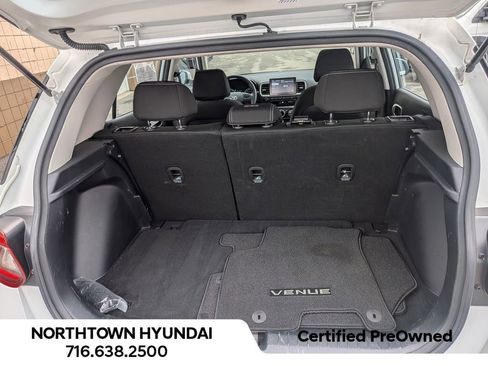 Used 2022 Hyundai Venue SEL w/ Cargo Package image 32
