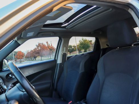 Used 2012 Nissan Juke SV image 14