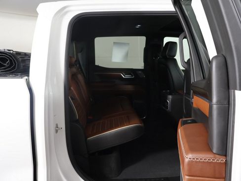 Used 2022 GMC Sierra 1500 Denali Ultimate AWD/4WD image 36