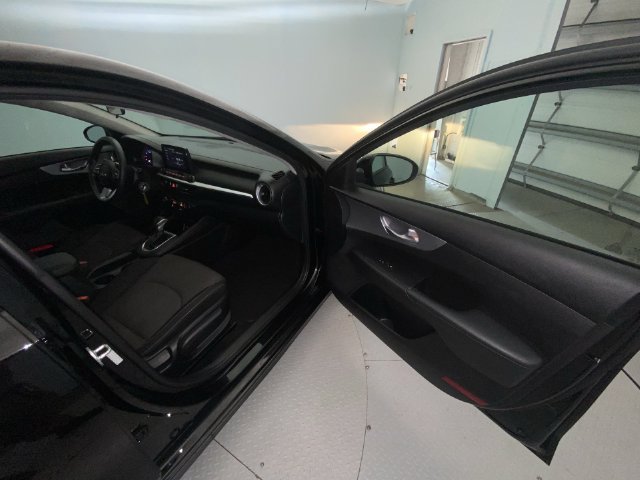 Used 2023 Kia Forte LXS FWD image 23