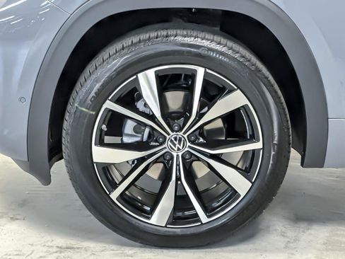 New 2026 Volkswagen Atlas SEL Premium R-Line image 26