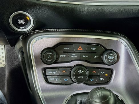 Used 2017 Dodge Challenger R/T Scat Pack image 6
