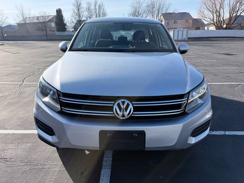 Used 2017 Volkswagen Tiguan Limited image 9
