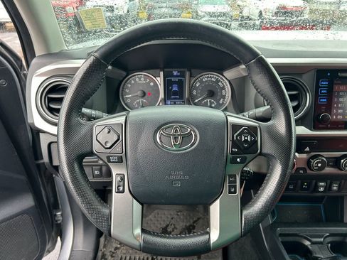Used 2019 Toyota Tacoma SR5 image 21