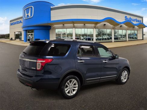Used 2012 Ford Explorer XLT image 8