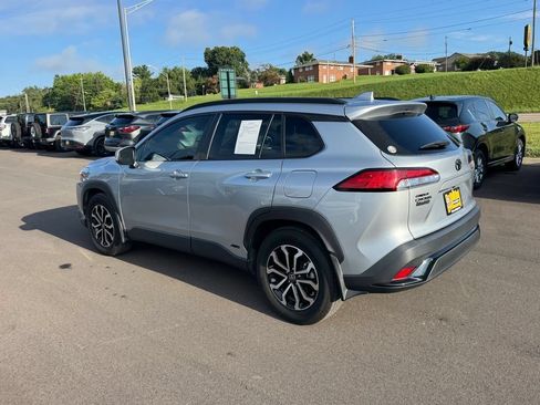 Used 2024 Toyota Corolla Cross AWD Hybrid image 5