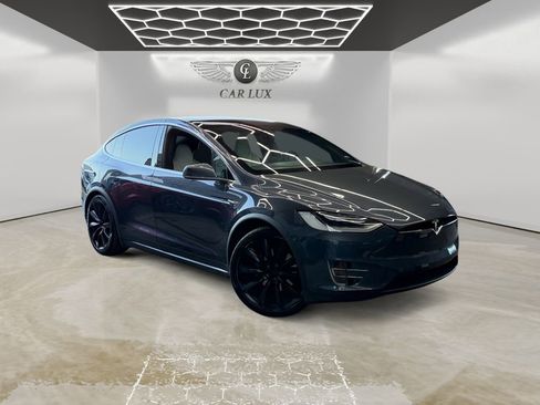 Used 2017 Tesla Model X 75D image 7