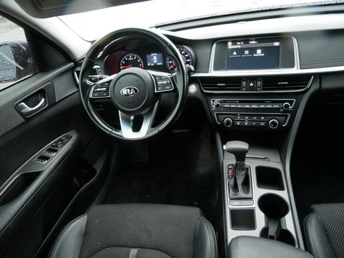 Used 2020 Kia Optima S FWD image 9