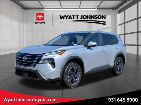Used 2024 Nissan Rogue SV FWD image 1