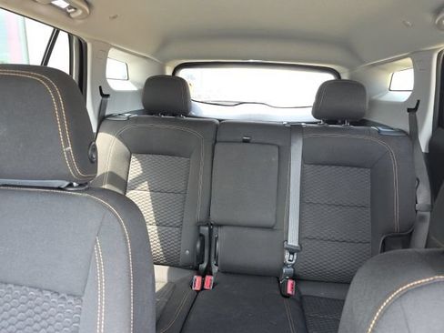 Used 2021 GMC Terrain SLE w/ Driver Convenience Package FWD image 16