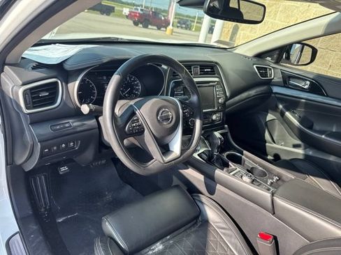 Used 2020 Nissan Maxima Platinum w/ Sport Mat Group FWD image 12