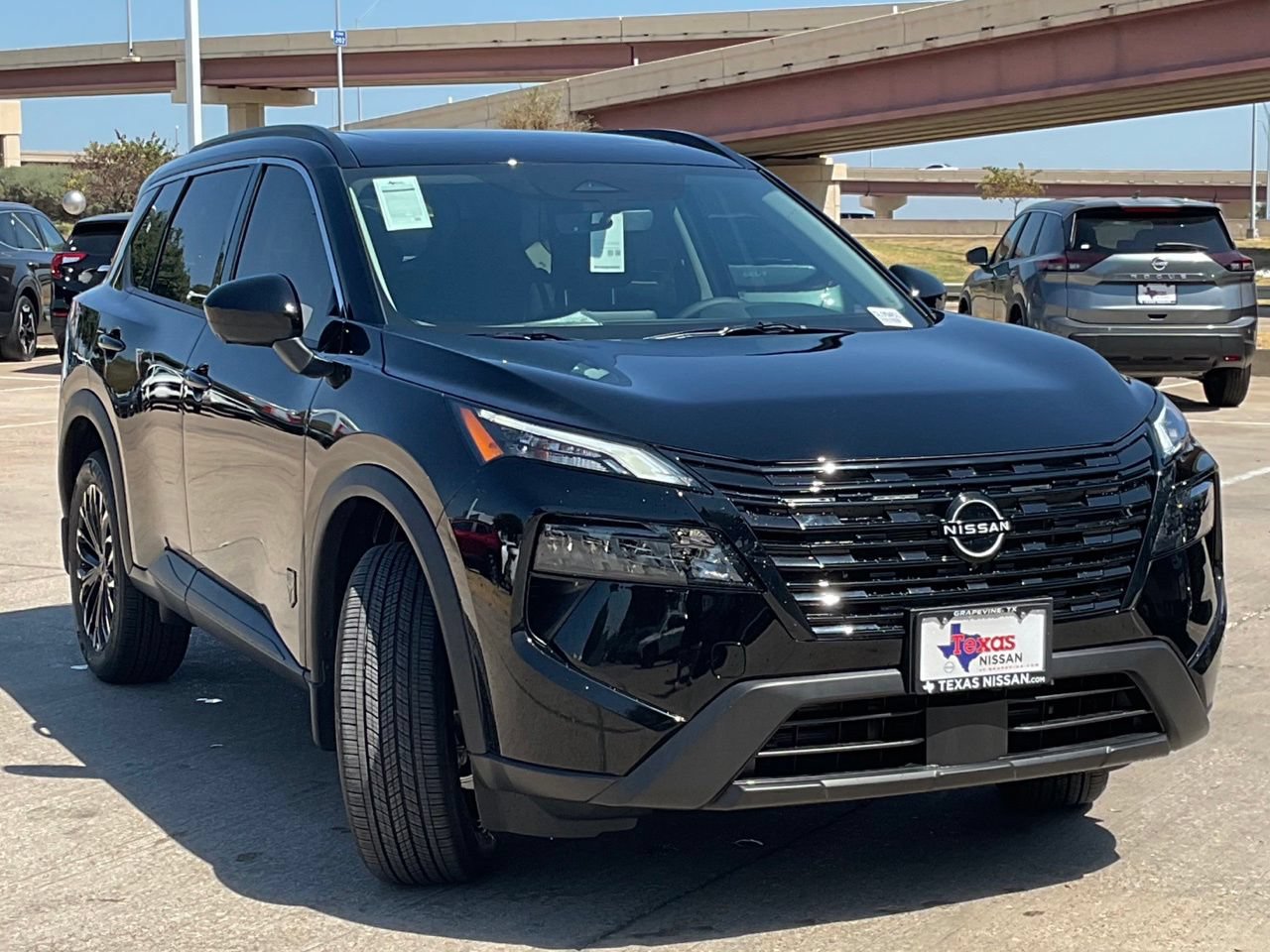 New 2026 Nissan Rogue Dark Armor FWD image 3