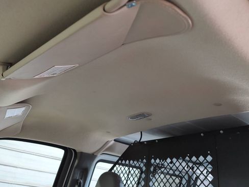 Used 2007 Chevrolet Express 1500 RWD image 32