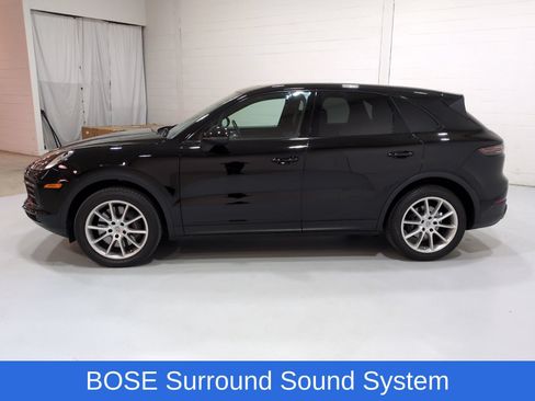 Used 2022 Porsche Cayenne w/ Premium Package AWD/4WD image 6