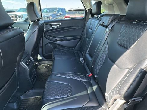 Used 2024 Ford Edge Titanium image 13