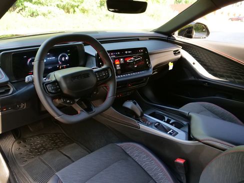 Used 2025 Dodge Charger Daytona R/T w/ Quick Order Package 25M R/T image 2