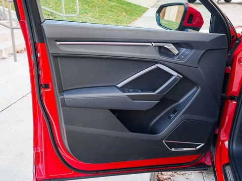 Used 2021 Audi Q3 2.0T Premium Plus w/ Premium Plus Package image 8