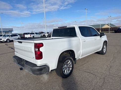 Certified 2022 Chevrolet Silverado 1500 LT image 3