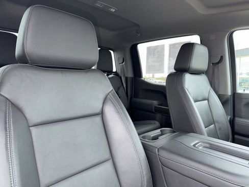 Used 2019 Chevrolet Silverado 1500 LT Trail Boss image 4