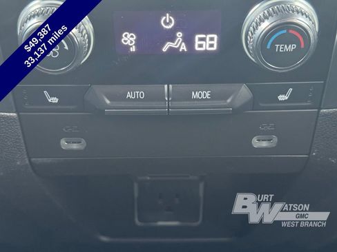 Used 2021 GMC Yukon SLT w/ SLT Luxury Plus Package image 28