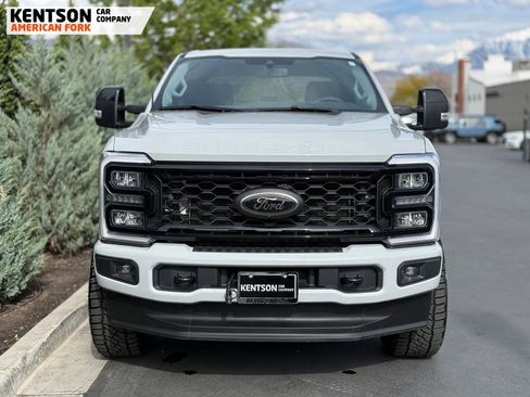 Used 2025 Ford F350 Lariat w/ Black Appearance Package AWD/4WD image 2