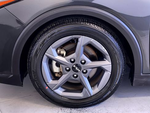 Certified 2025 Kia K4 FWD image 12
