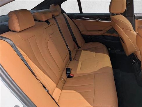 Used 2023 BMW 530e w/ Premium Package RWD image 21