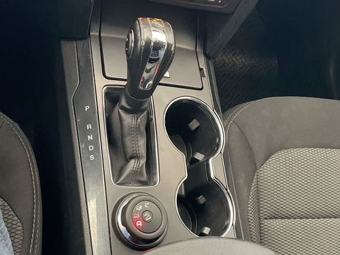 Used 2018 Ford Explorer XLT AWD/4WD image 19