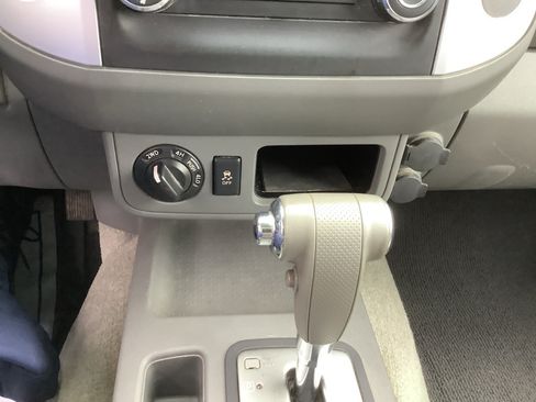Used 2014 Nissan Frontier SV AWD/4WD image 19