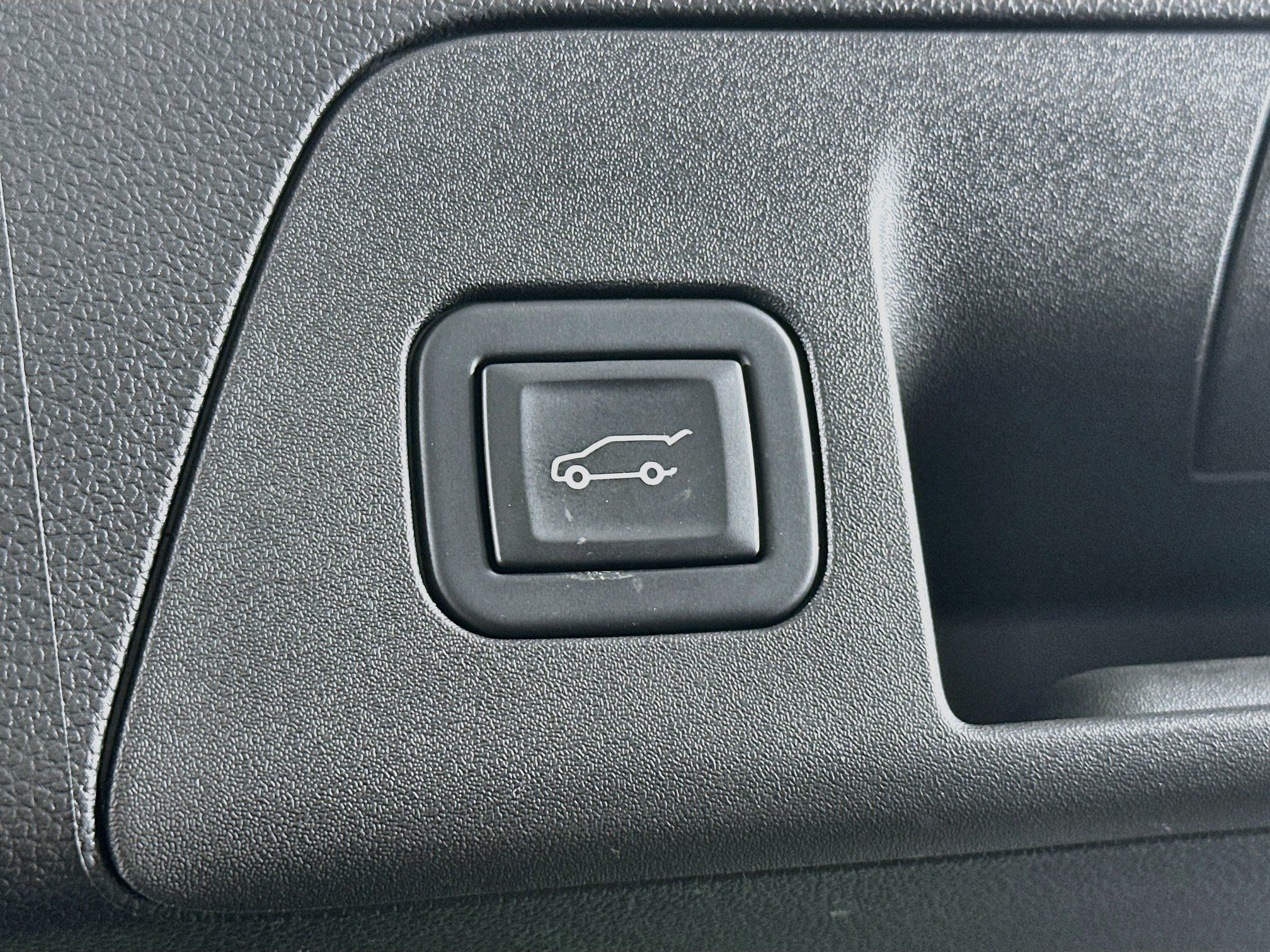 Used 2023 Buick Envision Preferred FWD image 30