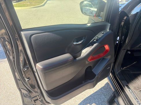 Certified 2023 Nissan Frontier PRO-4X w/ Pro Convenience Package image 12