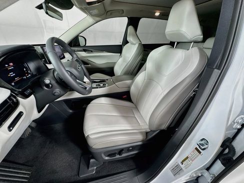 Certified 2027 INFINITI QX60 Luxe w/ Cargo Package AWD/4WD image 28