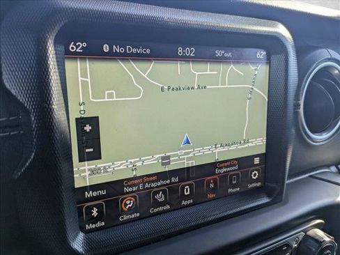 Used 2020 Jeep Wrangler Unlimited Sahara AWD/4WD image 13
