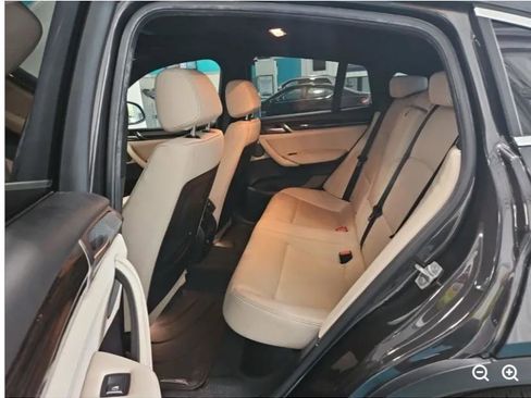 Used 2018 BMW X4 xDrive28i AWD/4WD image 7