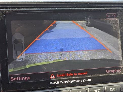 Used 2015 Audi R8 V8 w/ Full Leather Package image 10