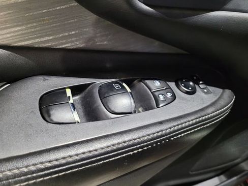 Used 2018 Nissan Murano SL image 41