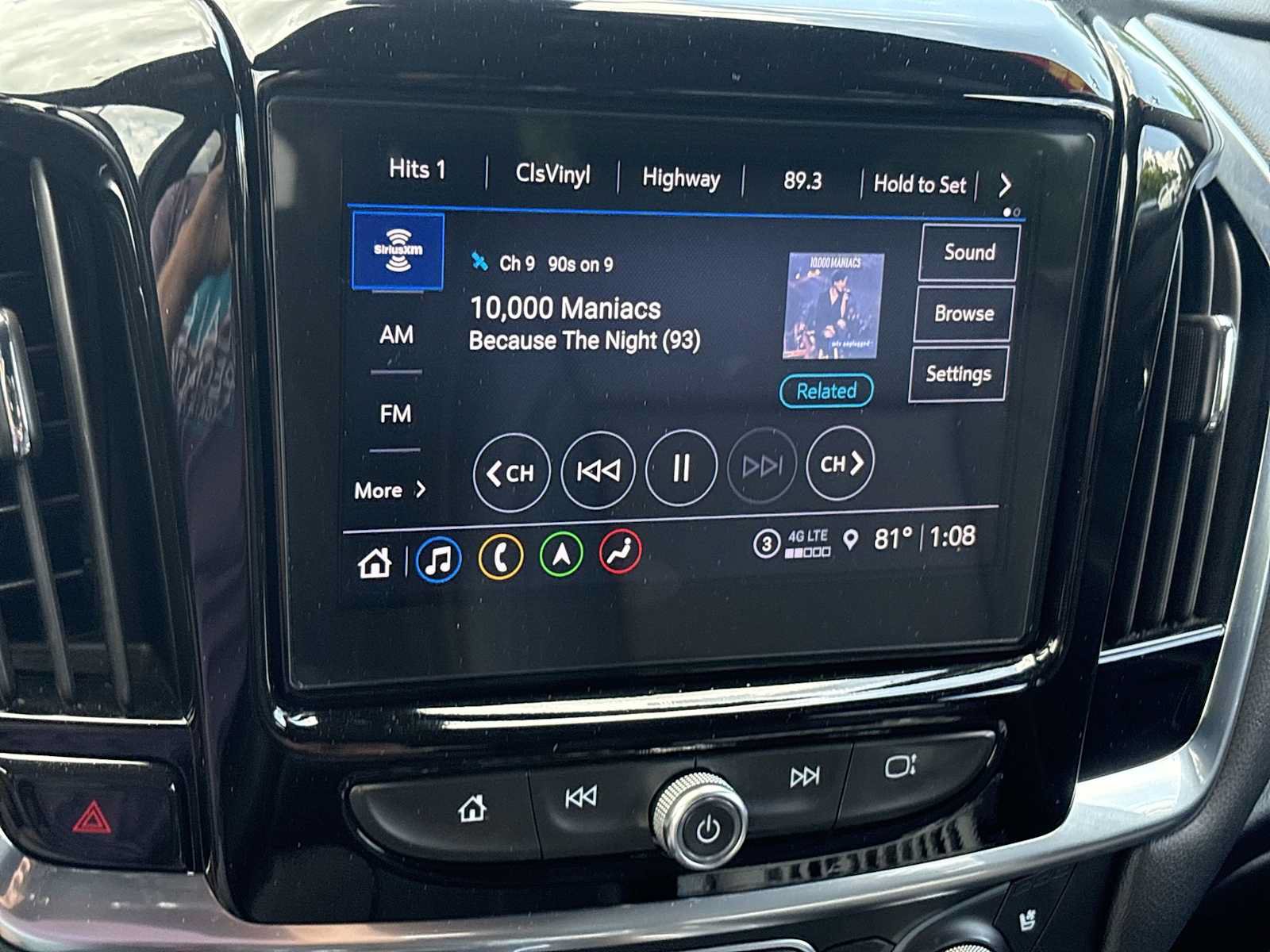 Used 2022 Chevrolet Traverse High Country FWD image 13