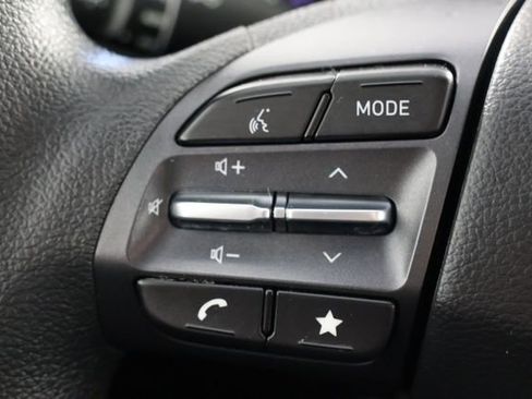 Used 2023 Hyundai Kona SEL image 11