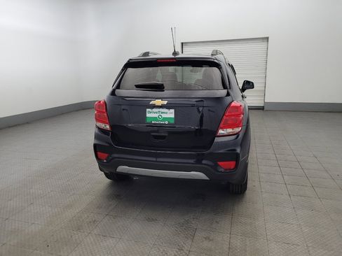 Used 2021 Chevrolet Trax LT w/ LT Convenience Package image 7