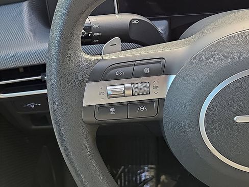 Used 2025 Hyundai Sonata SEL FWD image 17