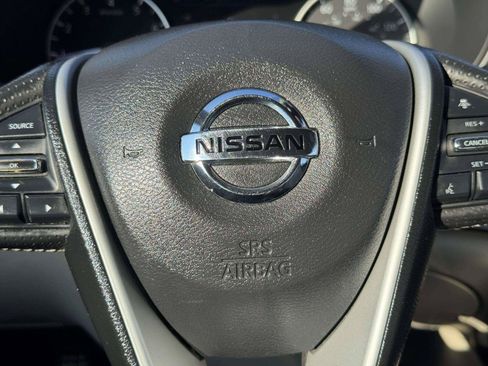 Used 2017 Nissan Maxima Platinum w/ Interior Lighting Package FWD image 26