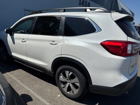 Used 2025 Subaru Ascent Premium AWD/4WD image 4