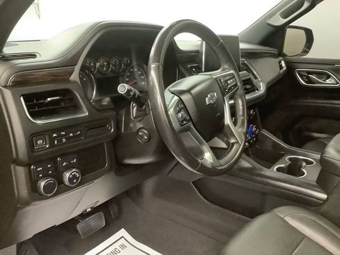 Used 2021 Chevrolet Suburban Z71 w/ Luxury Package AWD/4WD image 14
