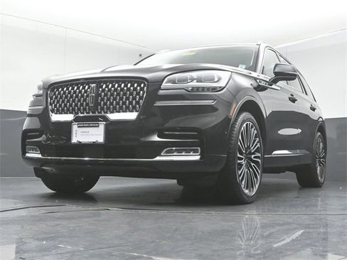 Certified 2023 Lincoln Aviator Black Label image 38