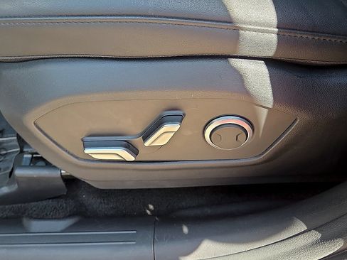 Used 2025 Hyundai Santa Fe SEL AWD/4WD image 22